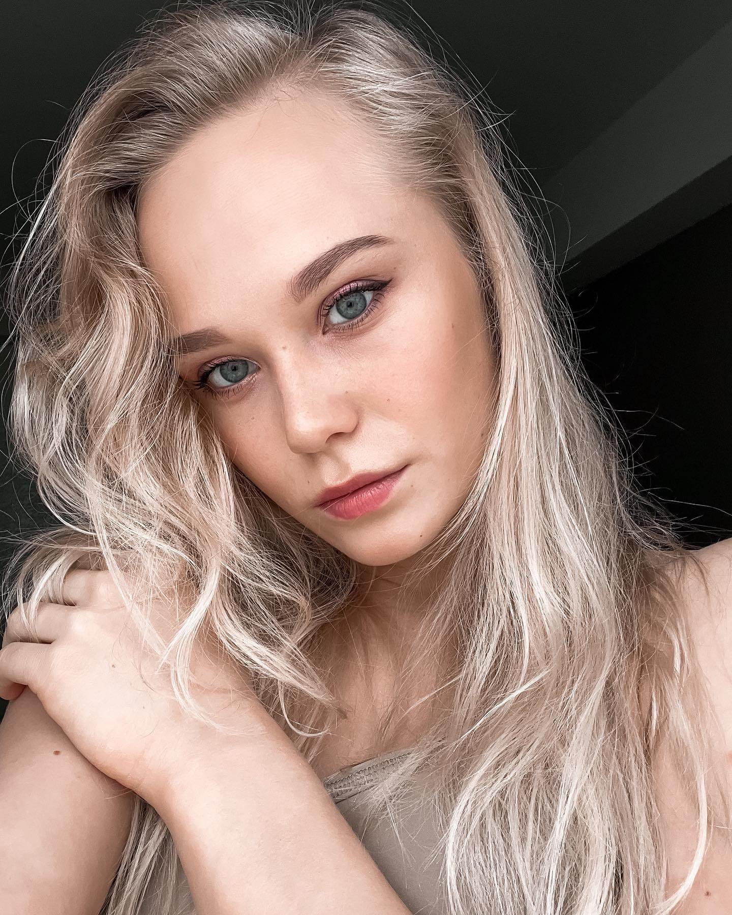 Angelina Meljnikova  (5).jpg