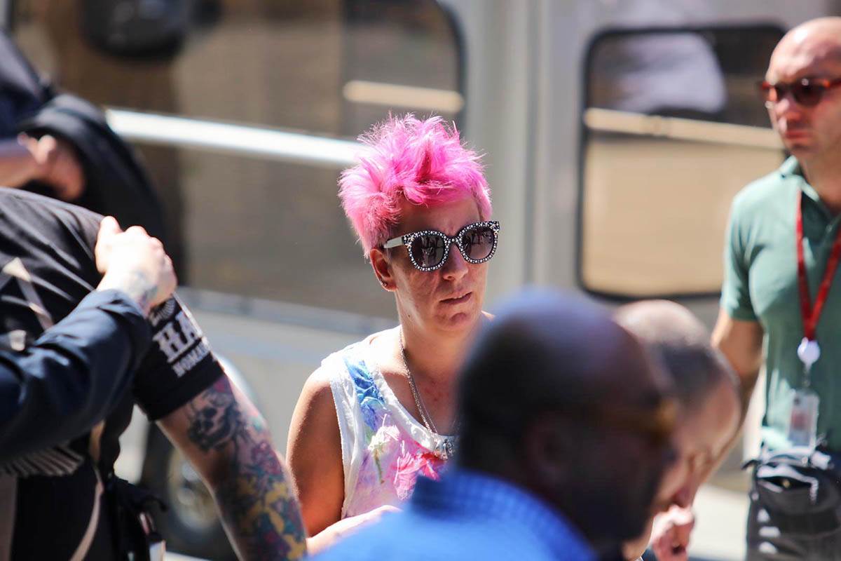 Poznati na sahrani Vidoja (4).jpeg