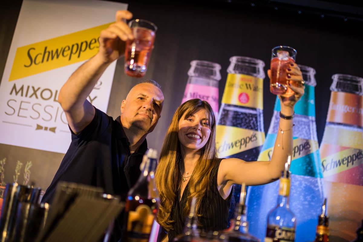 Schweppes, kokteli uz Tamaru Dragičević.jpg