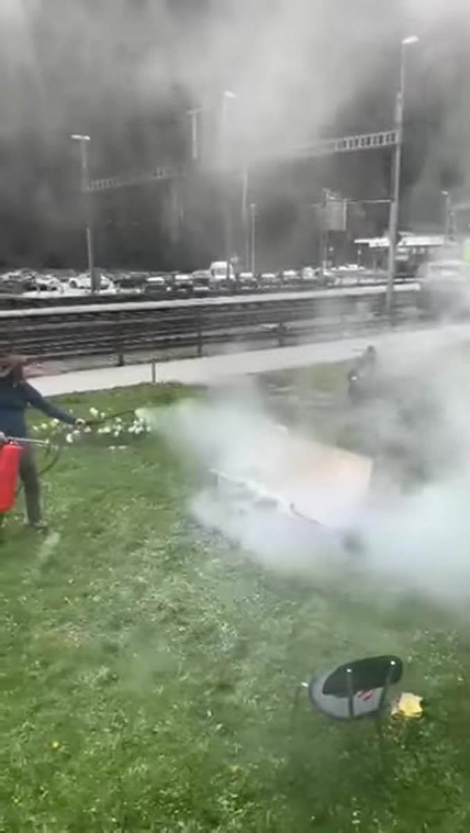 Švajcarac napao Bosanca u dvorištu zbog pečenja jagnjeta 