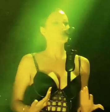 aleksandra prijović2.png