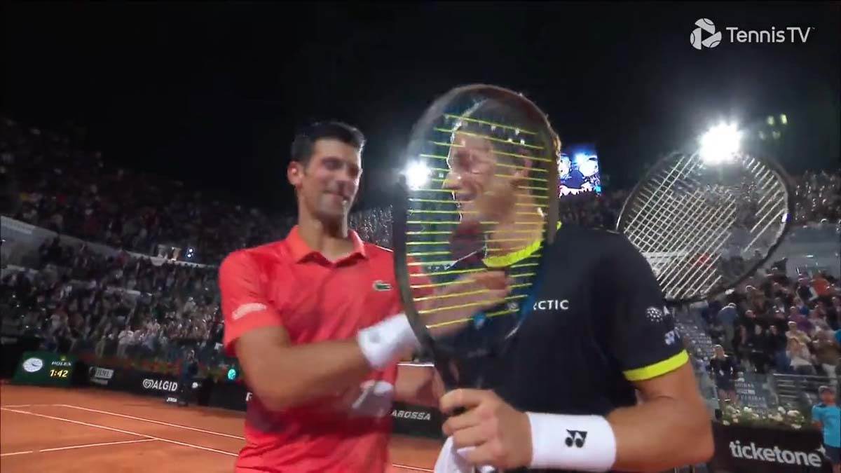 Novak Djokovic, Pozdrav posle pobede (5).jpg