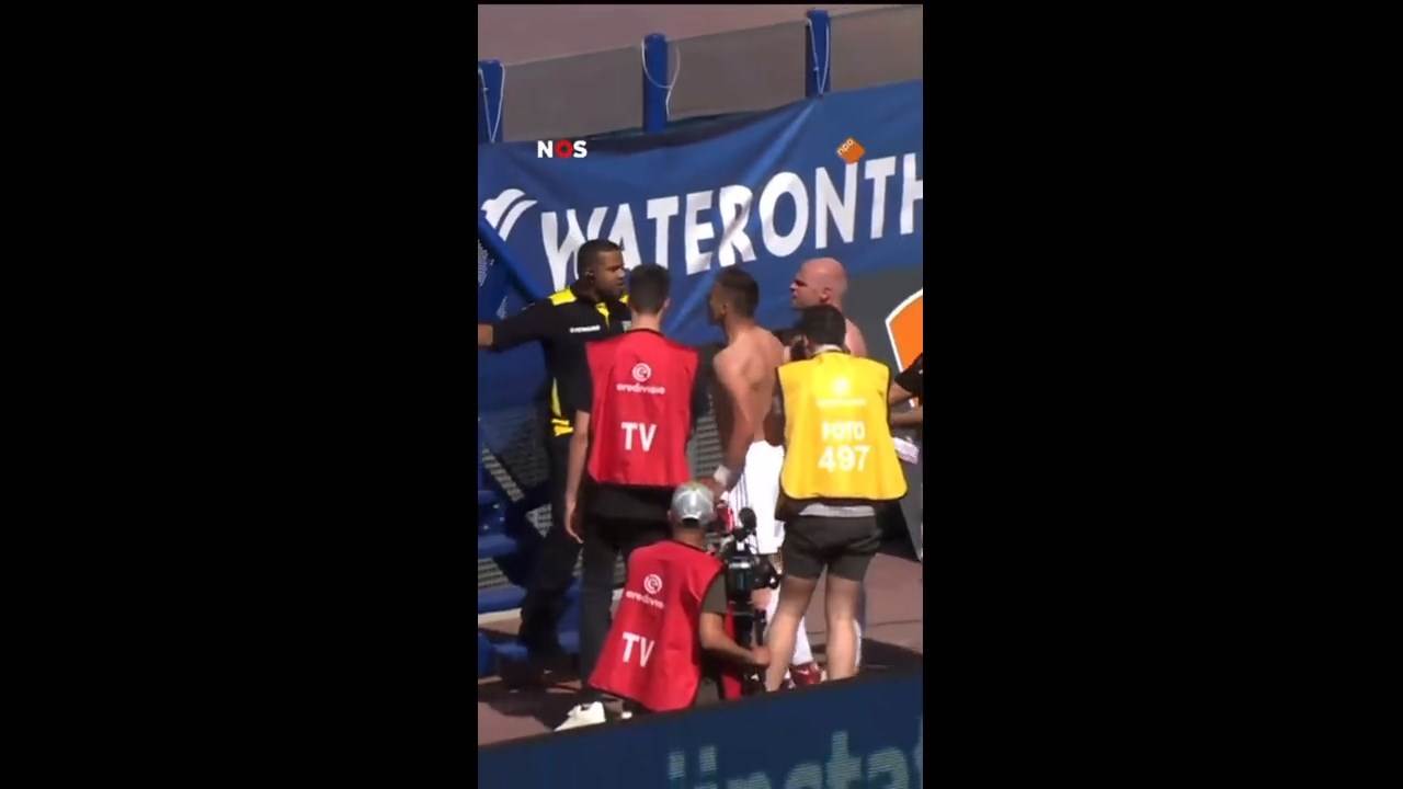 Tadić u klinču sa obezbeđenjem stadiona (4).jpg