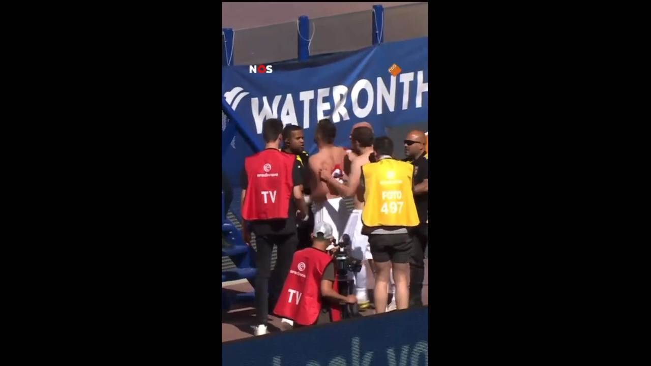 Tadić u klinču sa obezbeđenjem stadiona (5).jpg