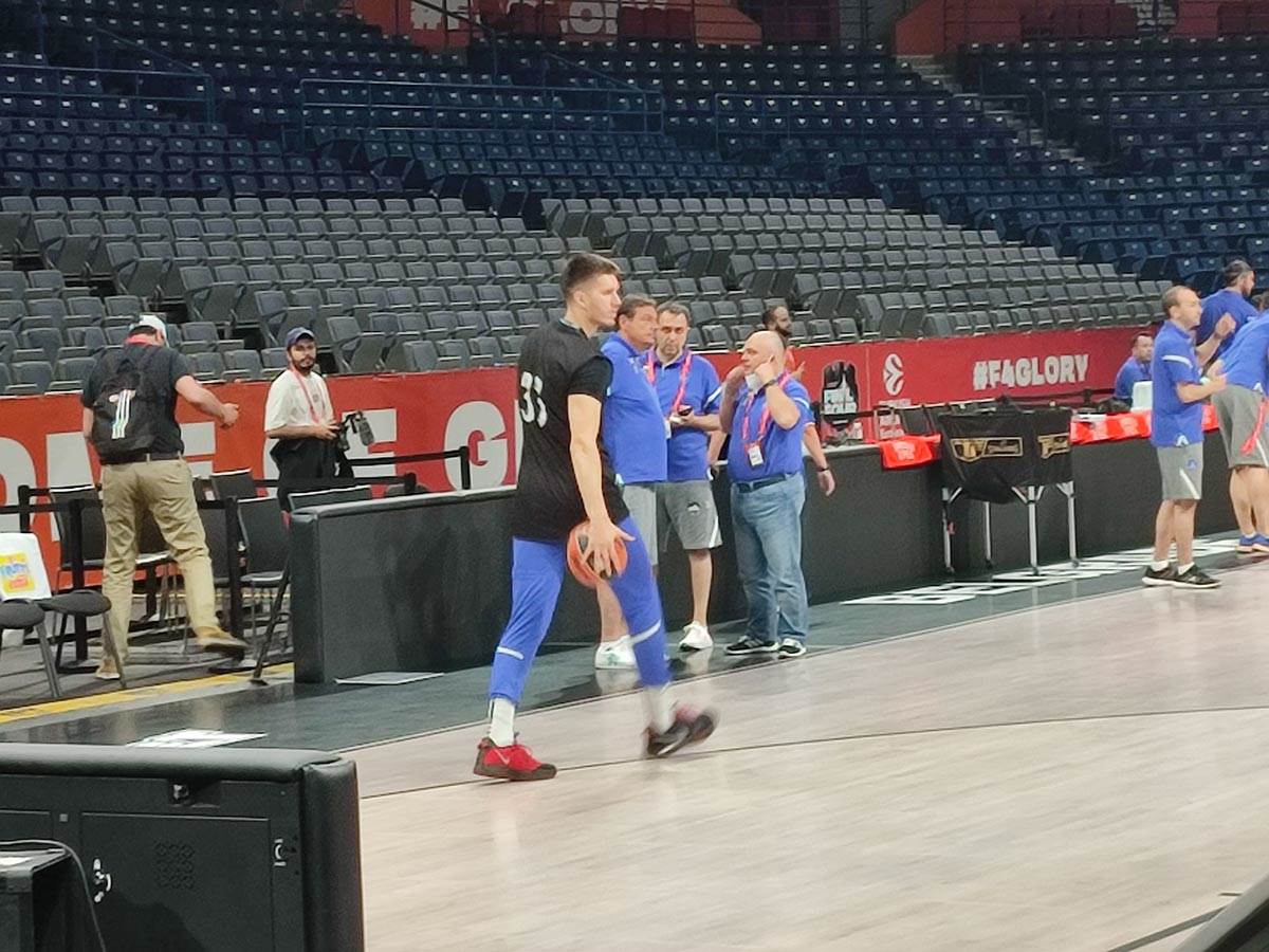 Efes Trening (4).jpg