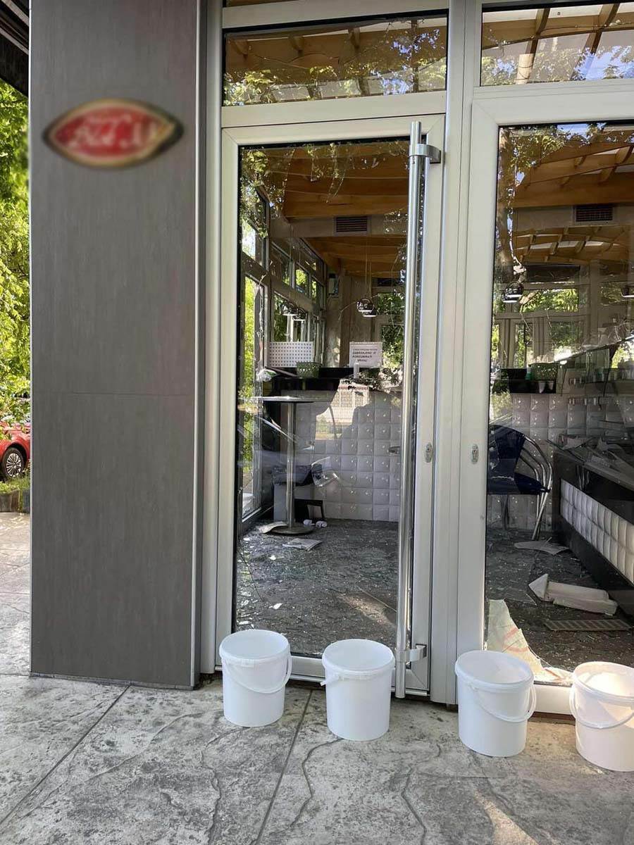 bačena bomba na pekaru na novom beogradu 1.jpg