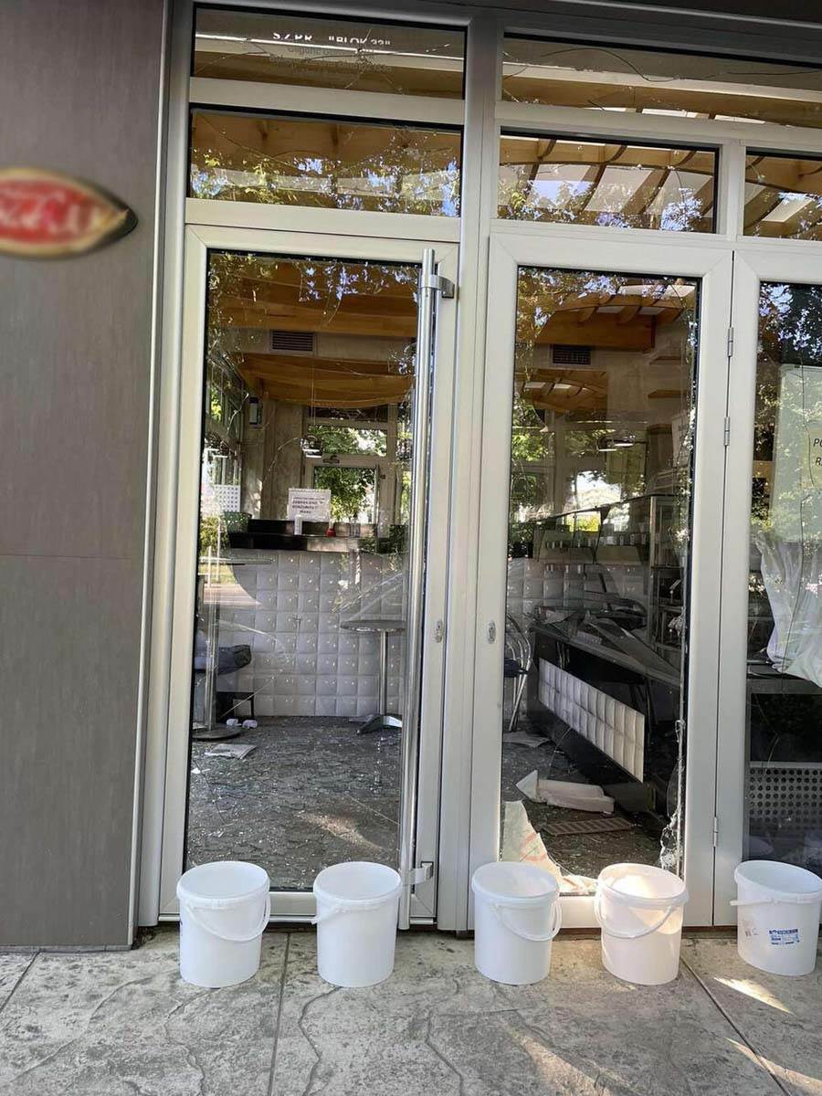 bačena bomba na pekaru na novom beogradu 2.jpg