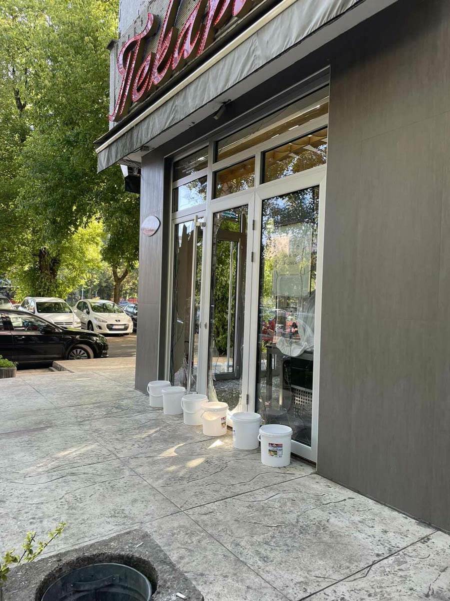 bačena bomba na pekaru na novom beogradu 3.jpg