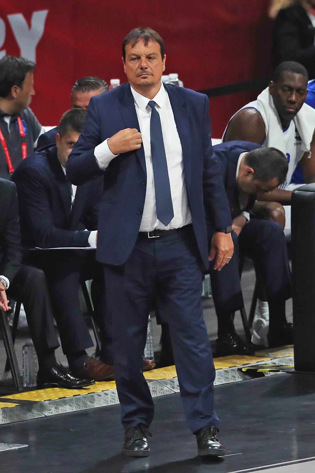 Olimpijakos Efes (23).JPG