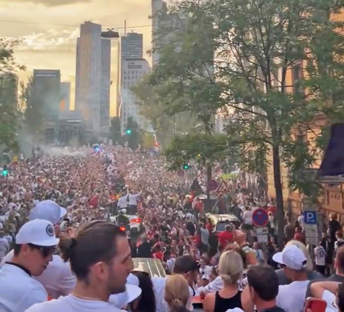 Frankfurt slavi (7).jpg