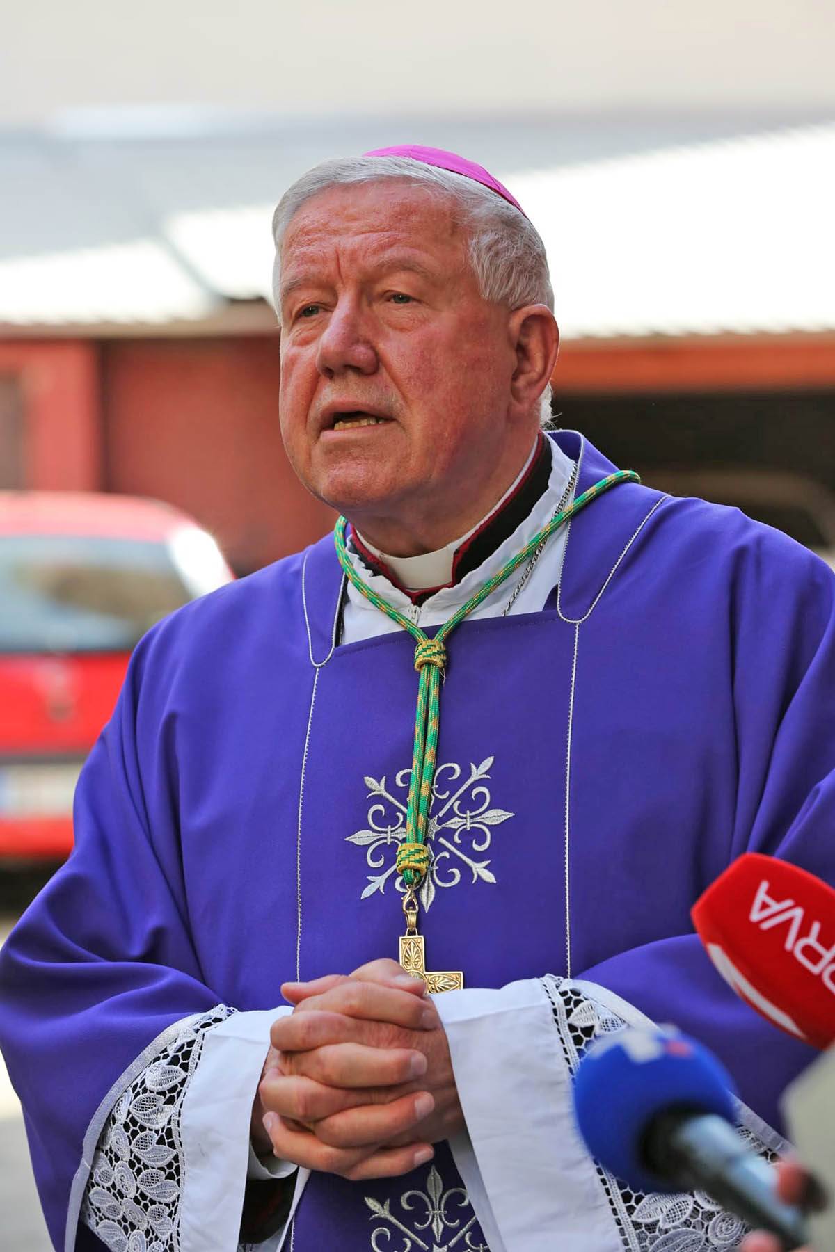 Matej Peris Misa (6).jpeg