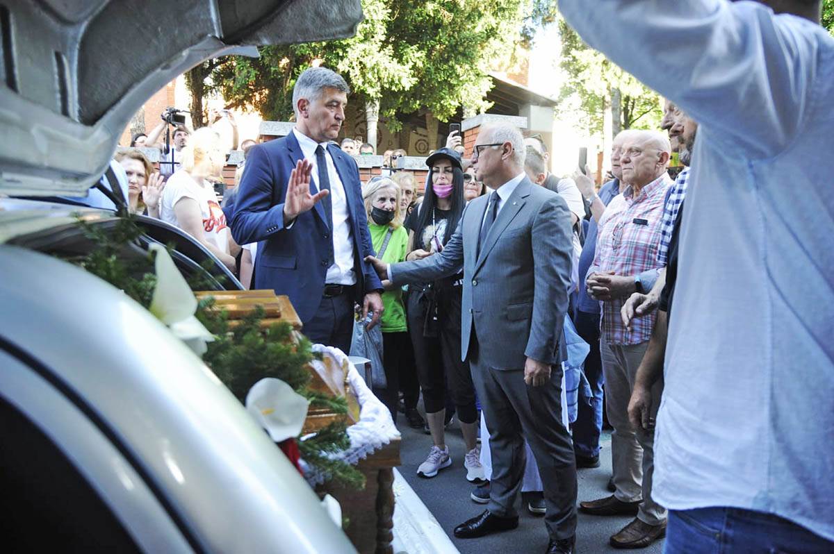 WhatsApp Image 2022-05-20 at 5.54.28 PM.jpeg