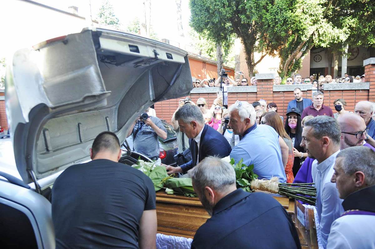 WhatsApp Image 2022-05-20 at 5.53.16 PM.jpeg