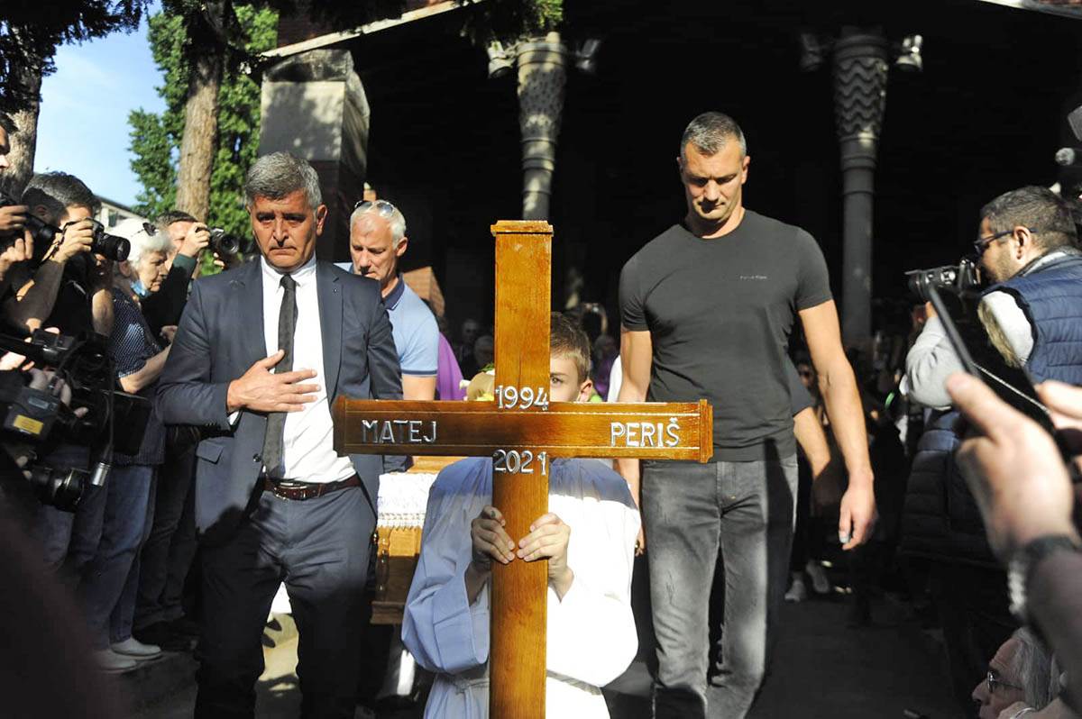 WhatsApp Image 2022-05-20 at 5.52.10 PM.jpeg