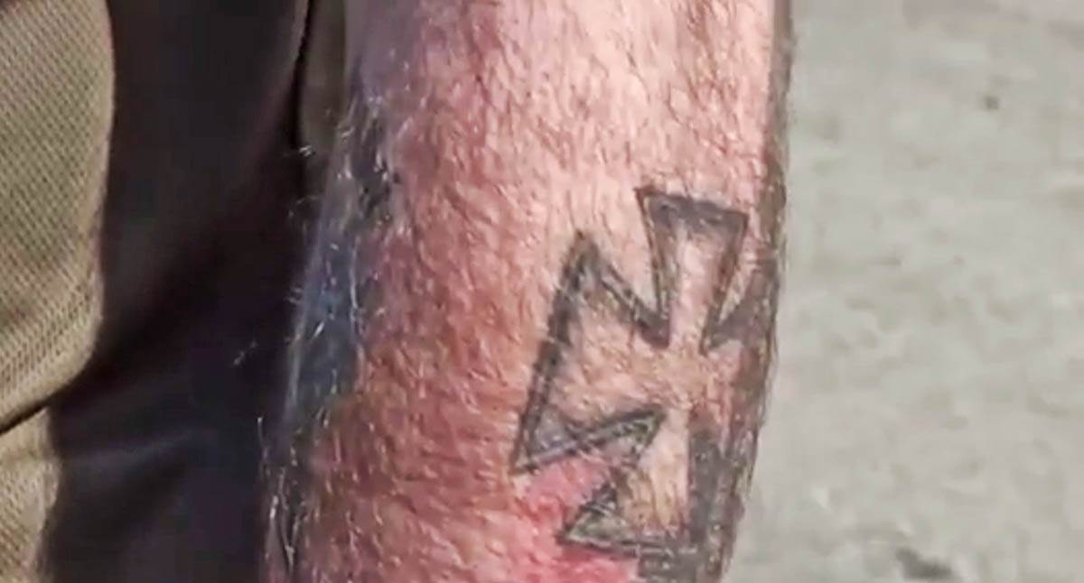 Predaja Azov bataljona (4).jpg