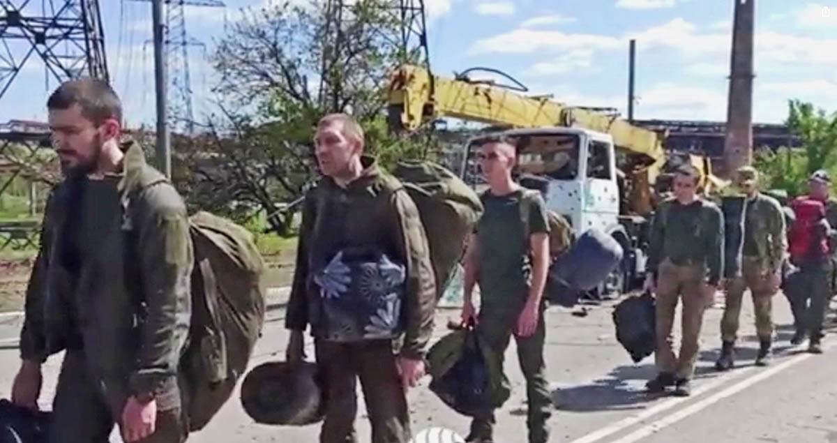 Predaja Azov bataljona (7).jpg