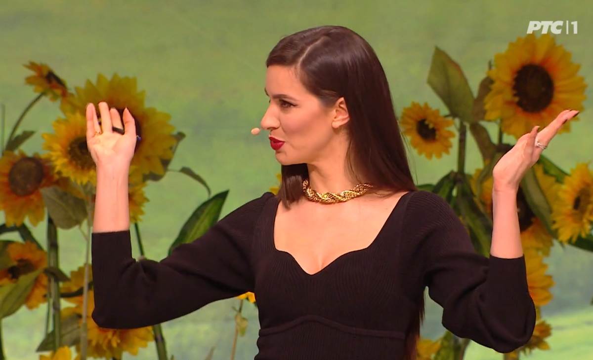 Dragana Kosjerina u uskoj haljini u kvizu Ja volim Srbiju