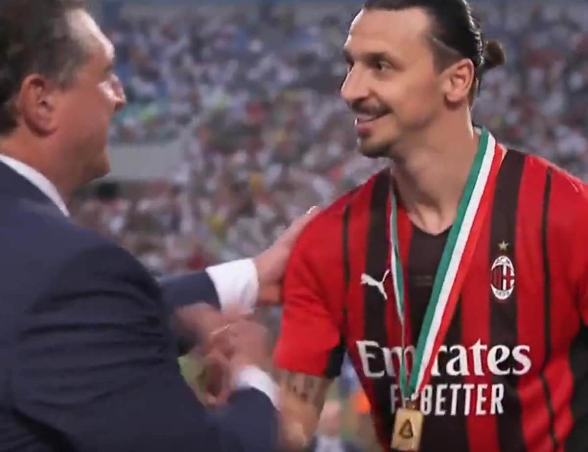 Zlatan Ibrahimović sa tompusom i šampanjcem slavi titulu Milana