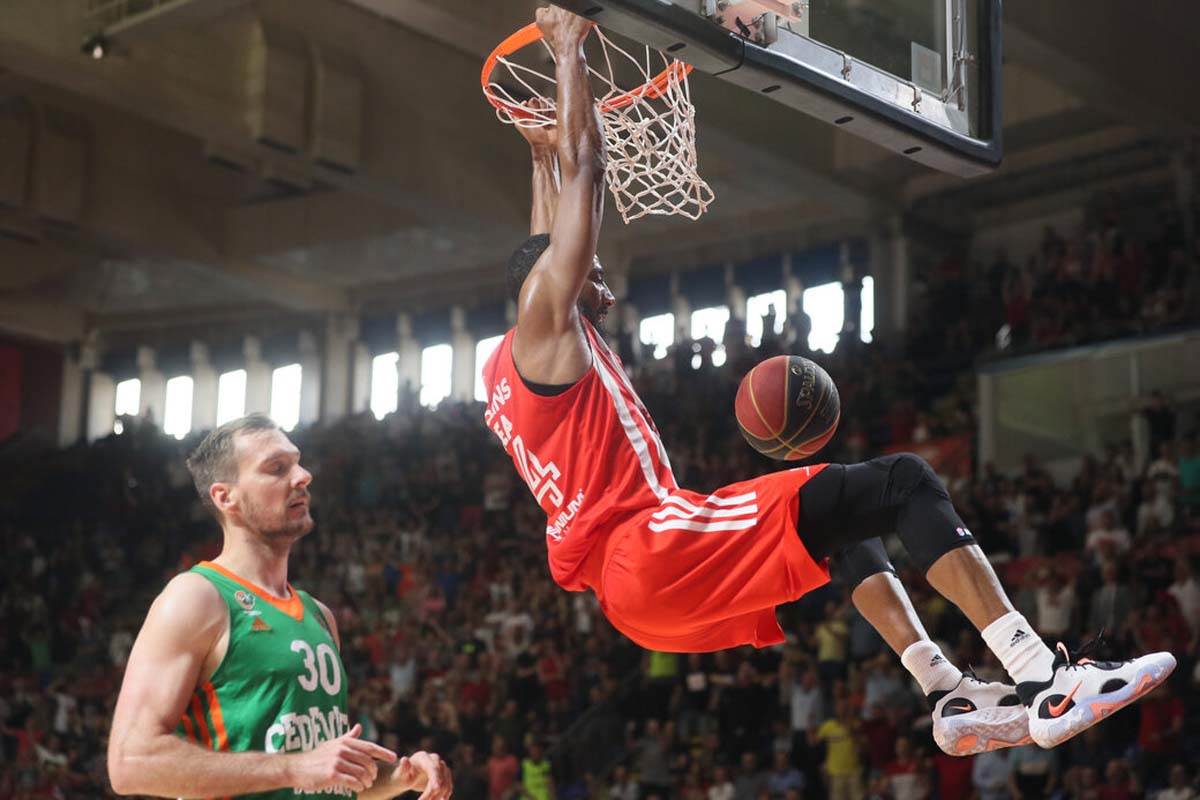 Zvezda Košarka  (15).jpg