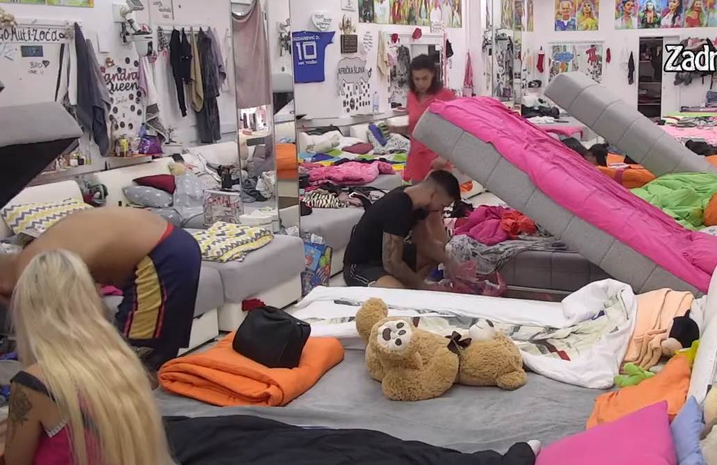 Screenshot from 2022-05-24 17-33-49.jpg