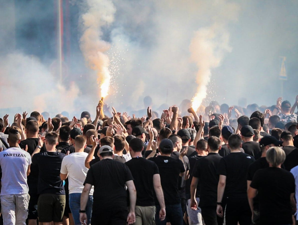 Grobari stižu na derbi video