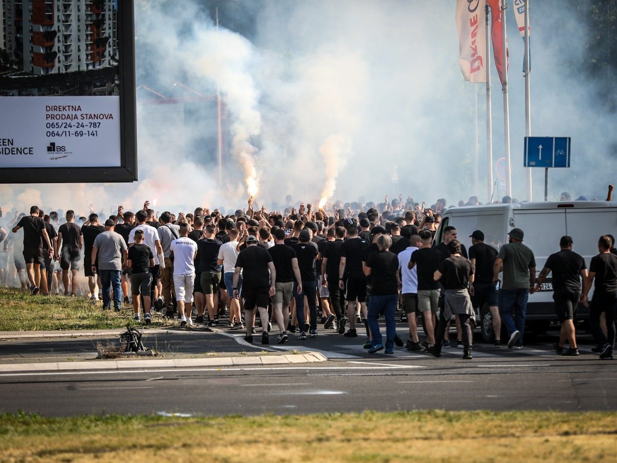 Grobari stižu na derbi video