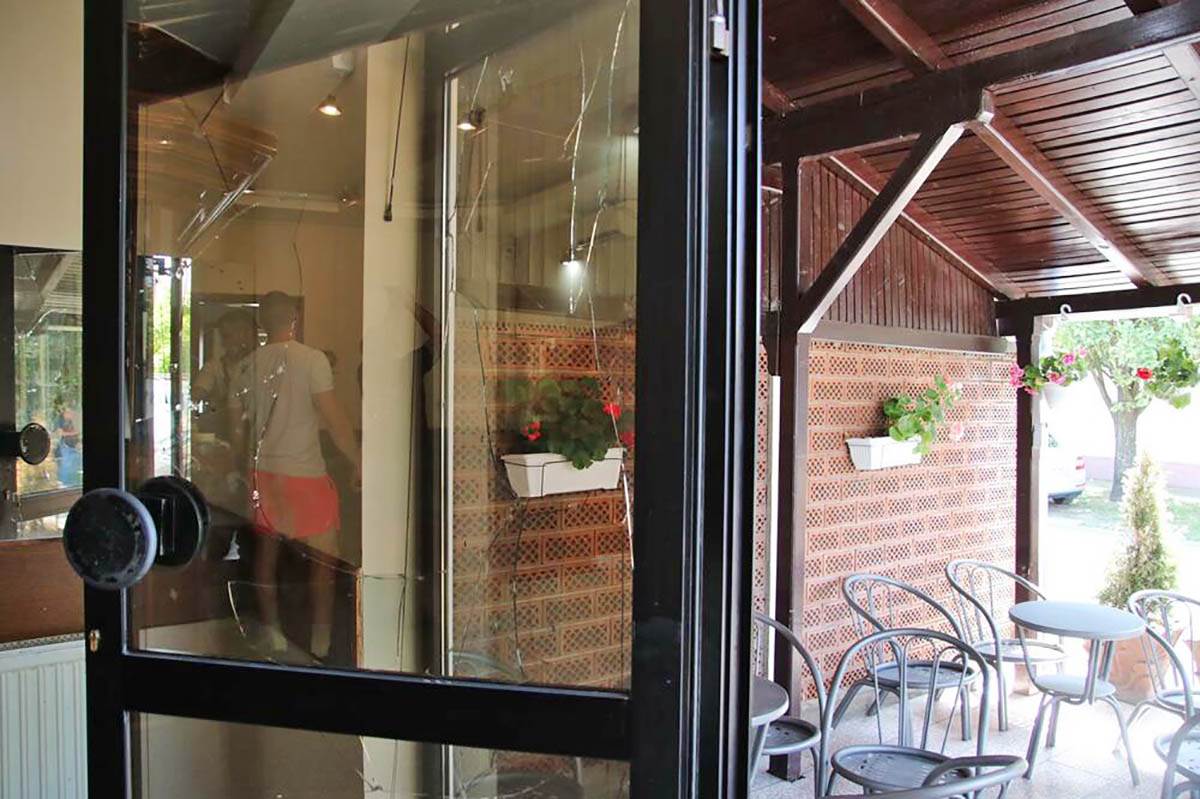 Indjija kafic pokusaj ubistva (5).jpg