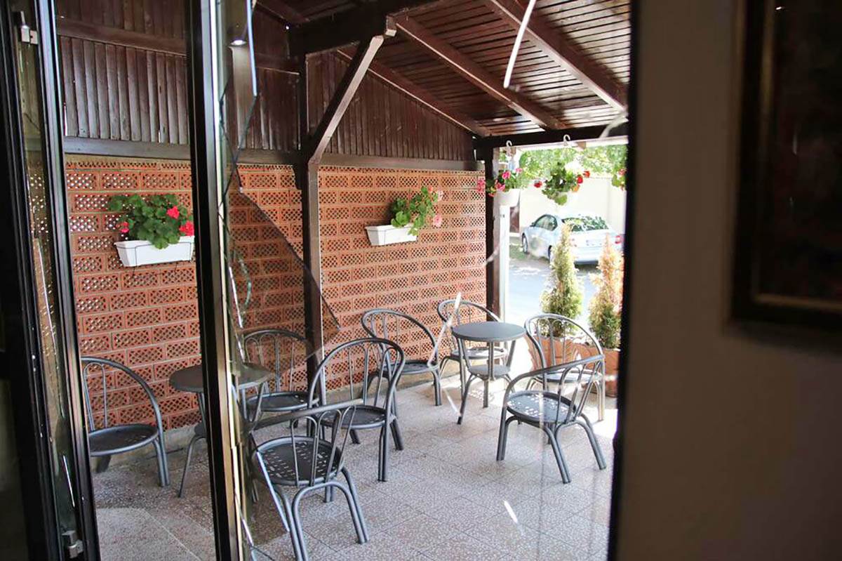 Indjija kafic pokusaj ubistva (6).jpg