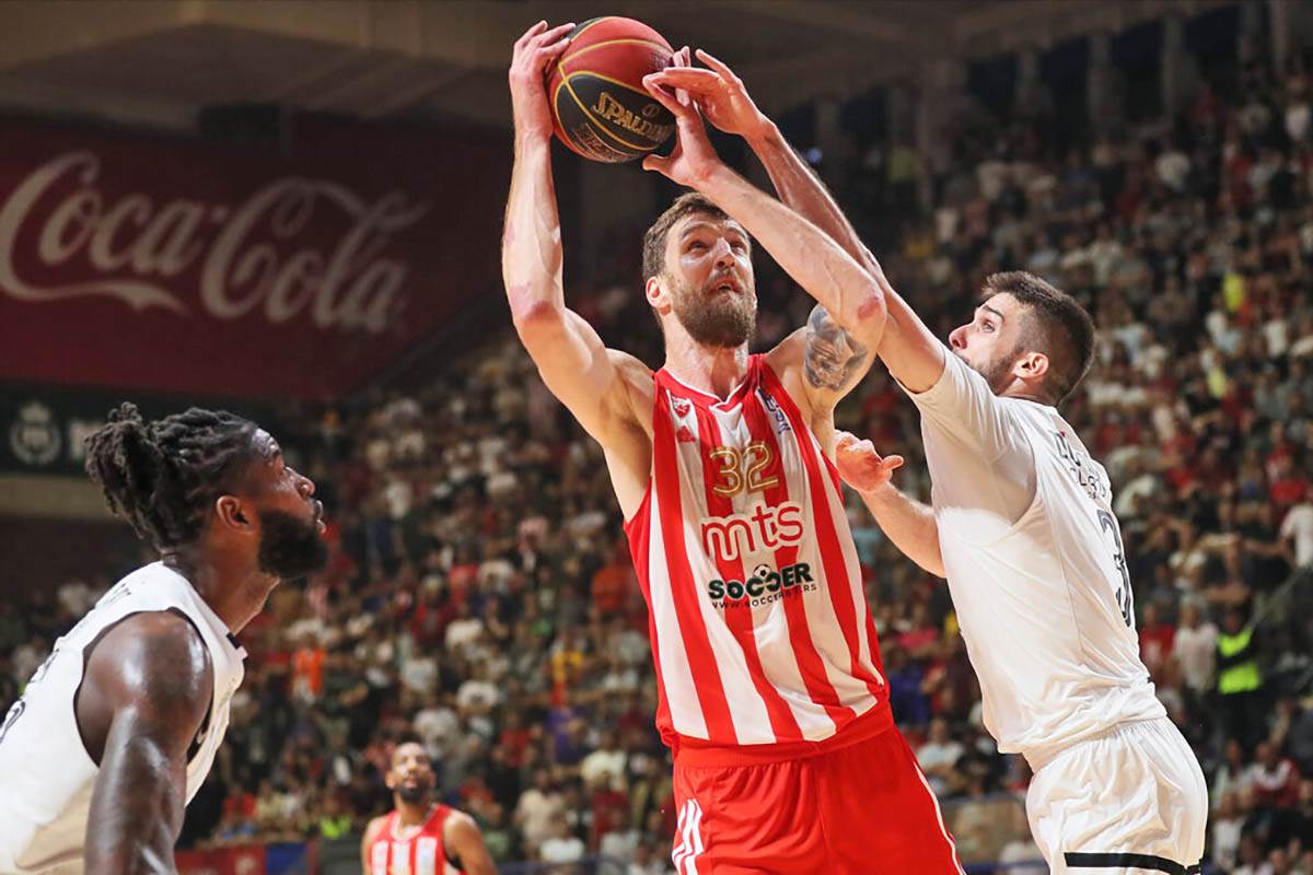 Crvena Zvezda Partizan ABA finale (14).JPG