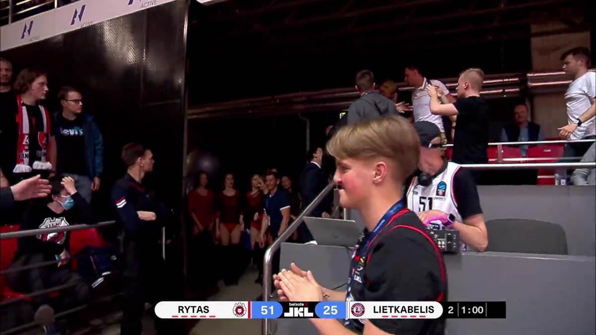 trener, napad, litvanija, košarka (6).jpg