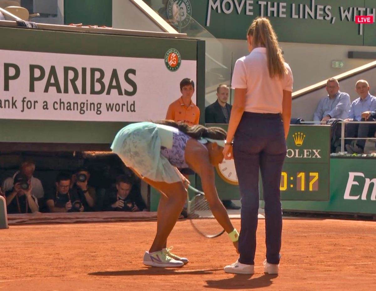 Marijane Veljović u raspravi sa Koko Gof na Rolan Garosu