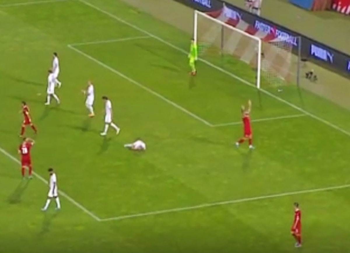 Faul Mitrovic (6).jpg