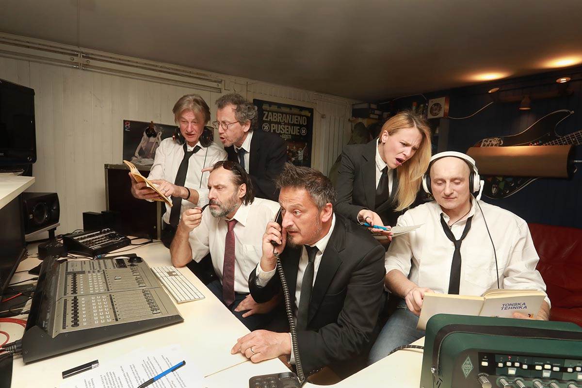 2022 Foto Session Karamba  (19).jpg