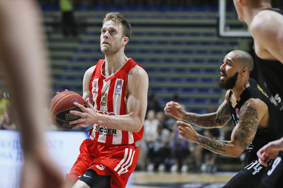 Partizan Crvena Zvezda ABA finale (5).jpg