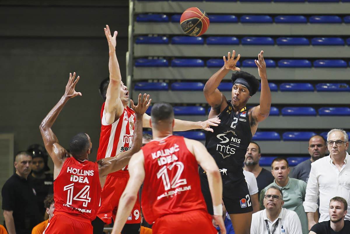 Partizan Crvena Zvezda ABA finale (13).jpg