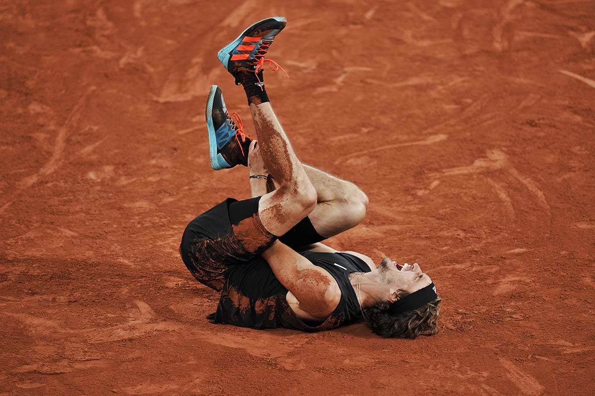 Sasa Zverev povreda Rolan Garos (1).jpg