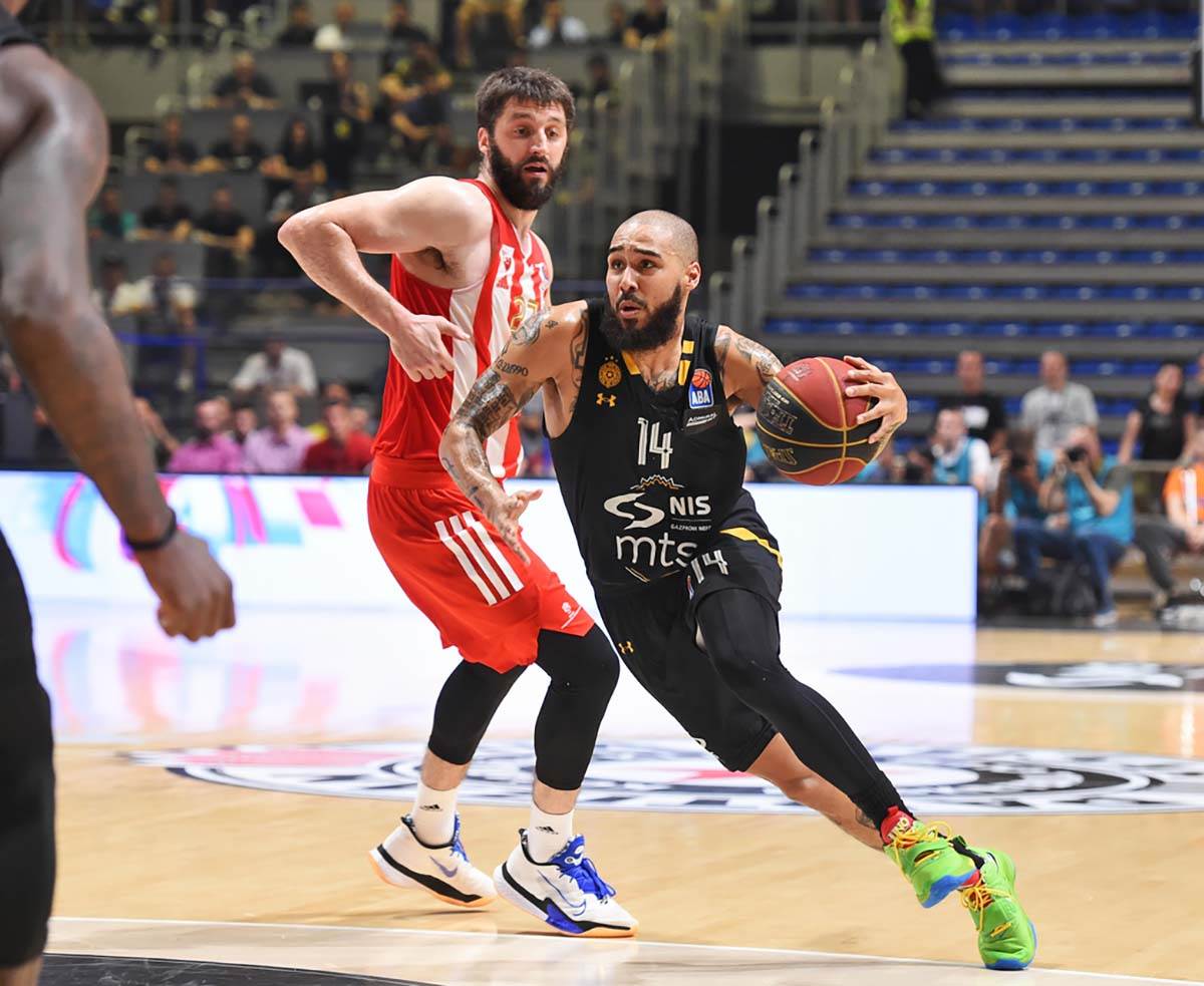 Partizan Crvena Zvezda ABA finale (47).jpg