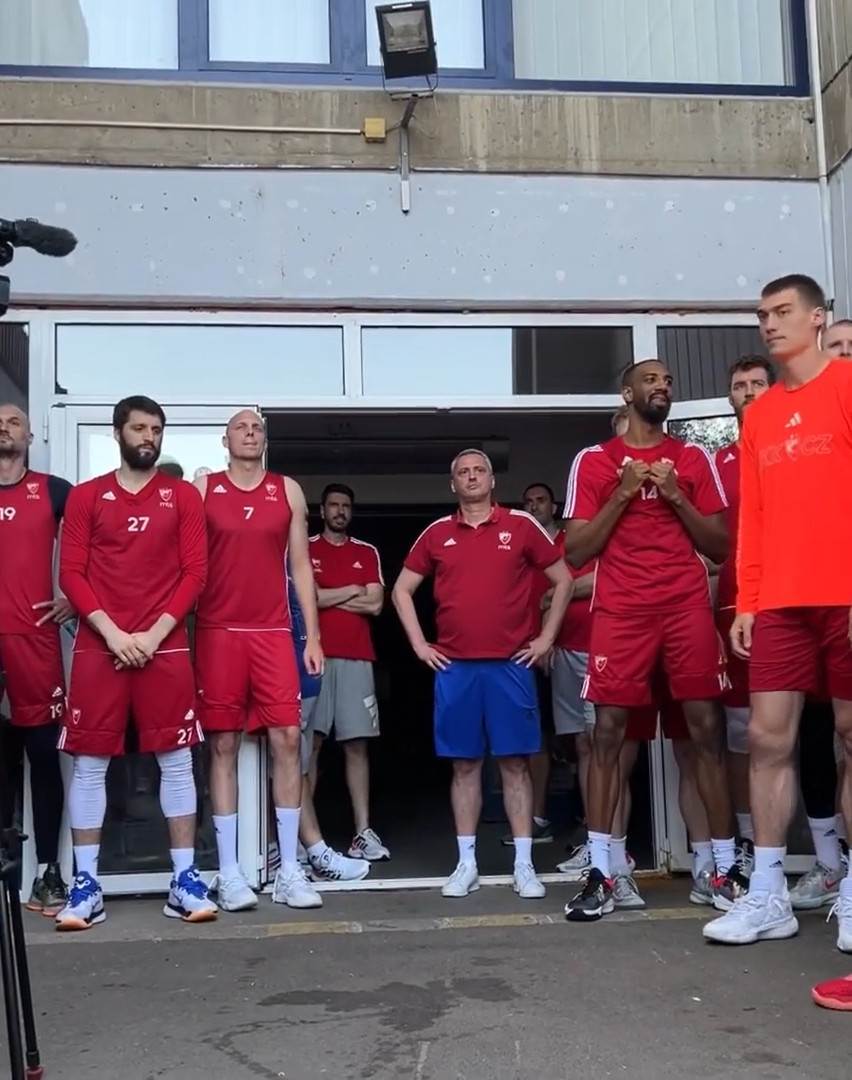 trening kk crvena zvezda košarkaši.jpg