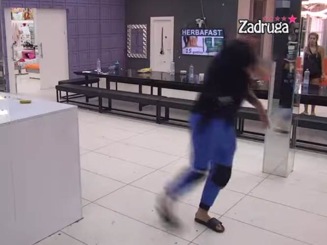 Screenshot 2022-06-06 202405.jpg