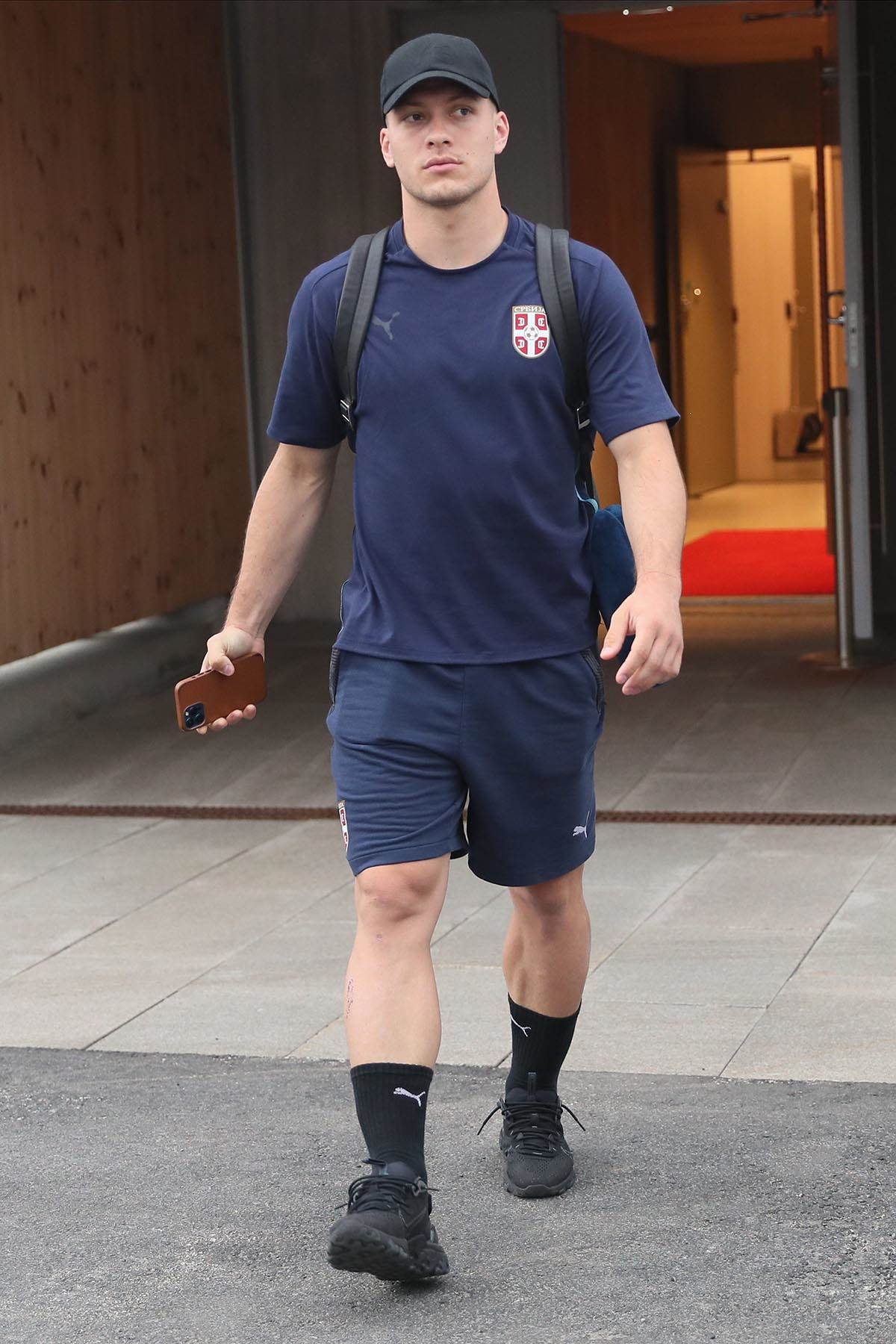 Dolazak fudbalera u Stokholm, Srbija, Svedska, Liga Nacija (9).jpg