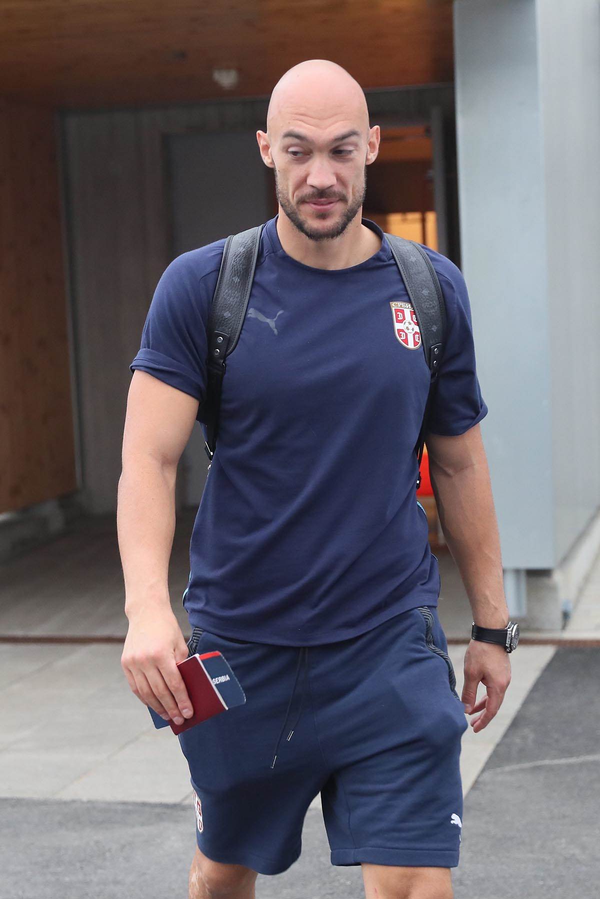 Dolazak fudbalera u Stokholm, Srbija, Svedska, Liga Nacija (10).jpg