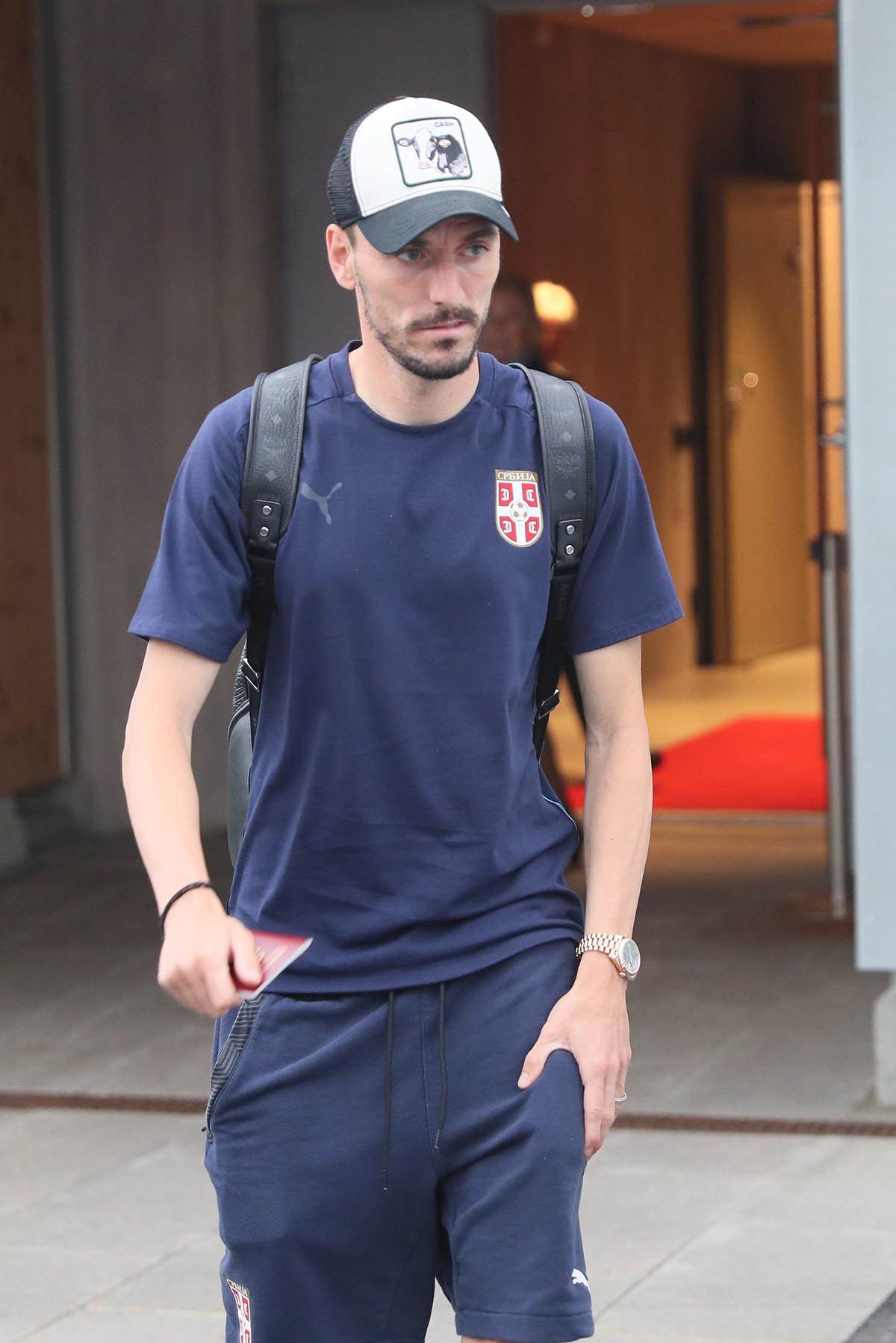 Dolazak fudbalera u Stokholm, Srbija, Svedska, Liga Nacija (12).jpg