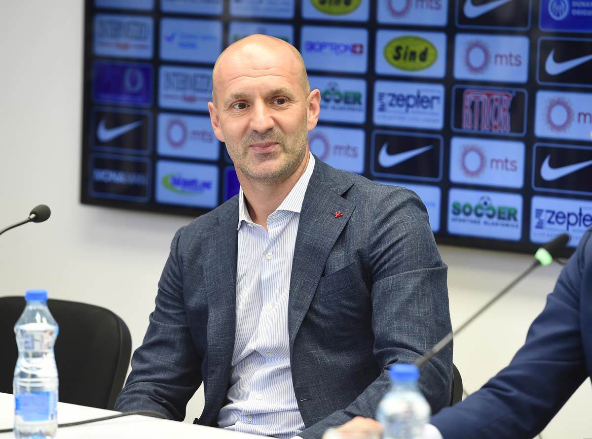 ilija stolica, trener, partizan (4).jpg