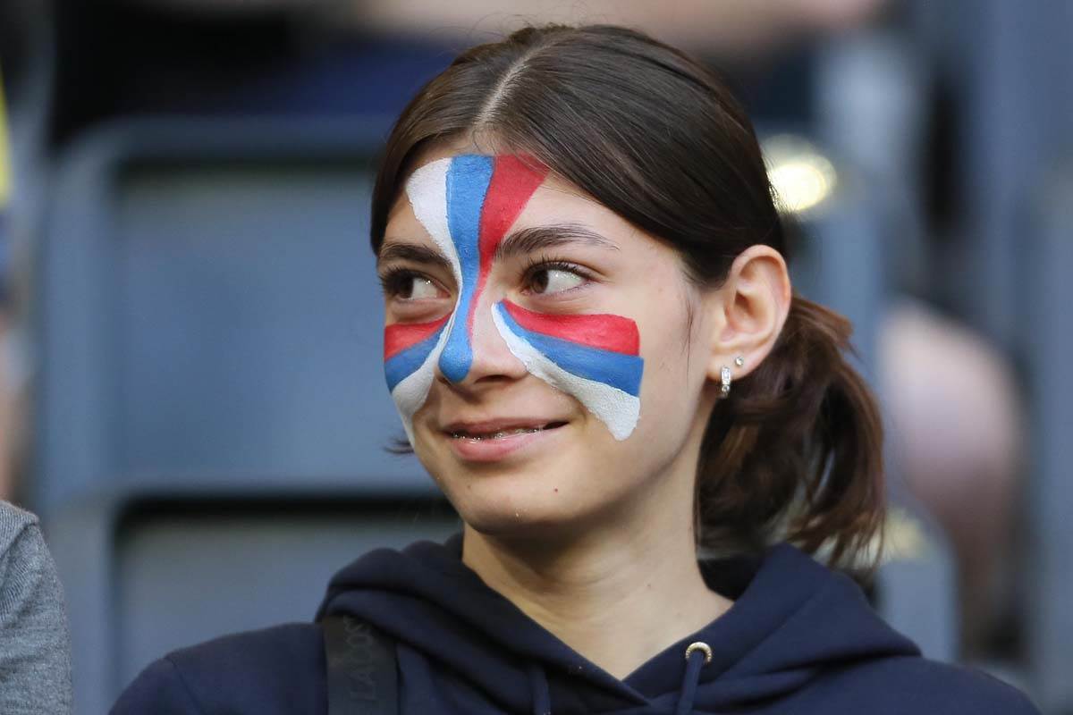 Srbija, SVedska, navijaci (6).jpg