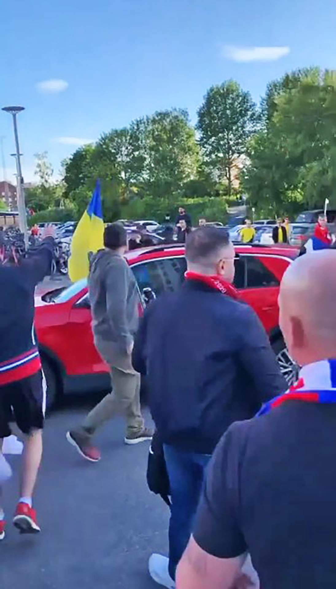 Srbija Svedska navijaci (8).jpg