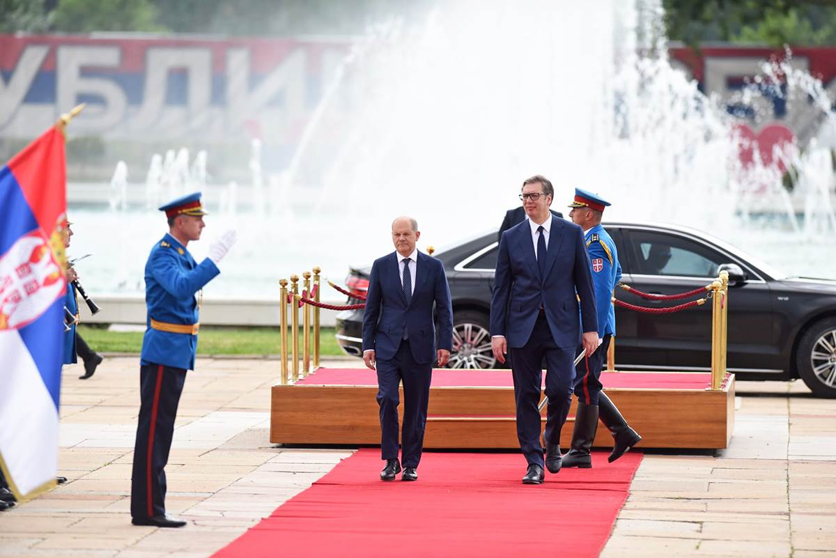 Vucic docekao Olafa Solca (6).jpeg