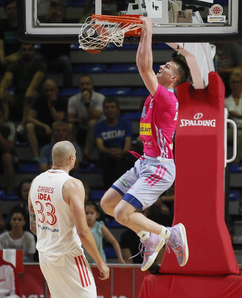 KK Crvena Zvezda, Mega, košarka (6).jpg