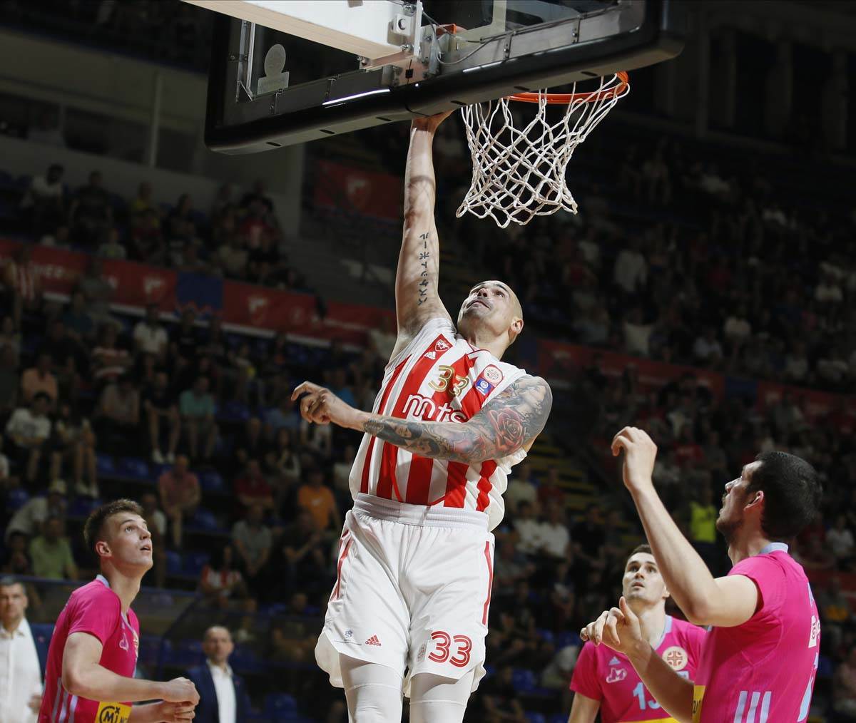 KK Crvena Zvezda, Mega, košarka (15).jpg