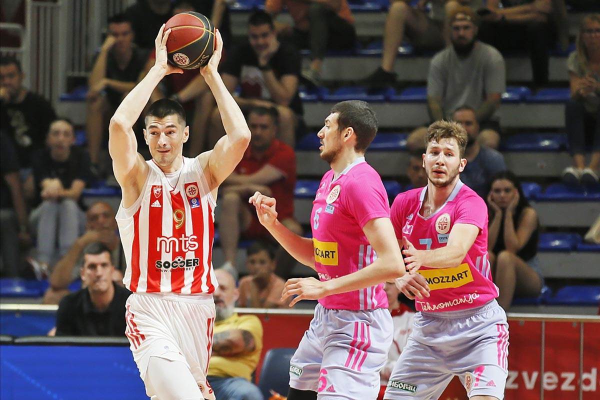 Crvena Zvezda Mega KLS (4).jpg