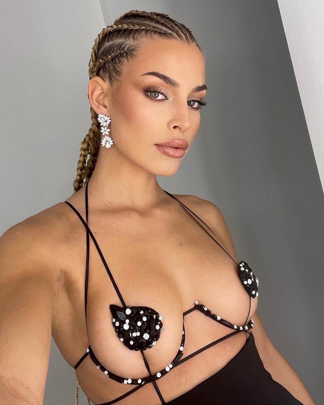 Mark Bartra i Džesika Goikočea u vezi